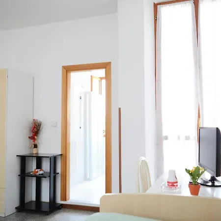 فندق Cantina Dell'arte 2*