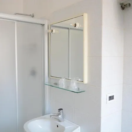 فندق Cantina Dell'arte 2*