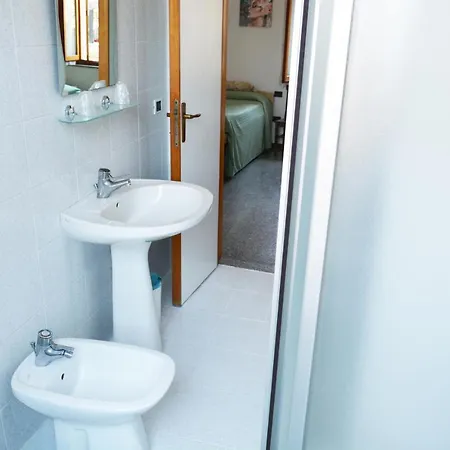 Cantina Dell'arte فندق أسكولي بيتشينو